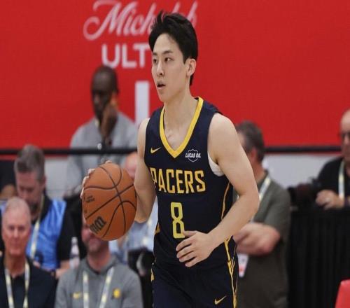 效率不俗，河村勇辉替补19分钟4中2得12分，正负值+4全队最高