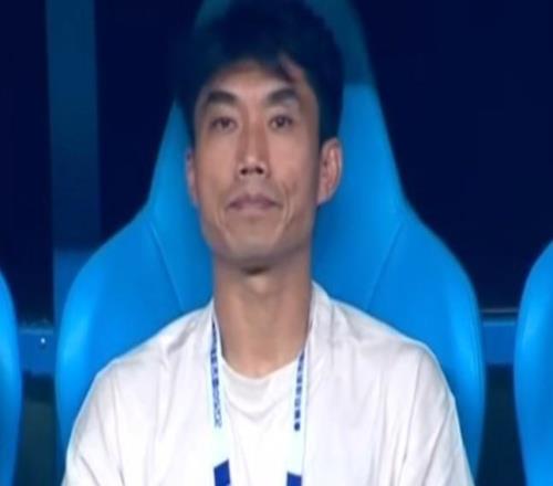 郑智解禁回归首战遭遇开门黑，西海岸中超13轮不败被终结
