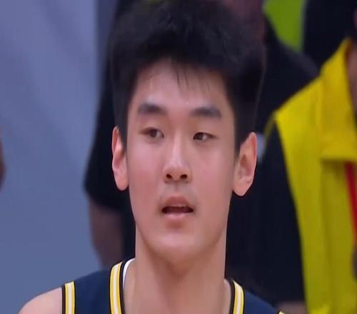 宏远教学赛大比分获胜！带队主教练亮相，新上一队的球员也基本确定