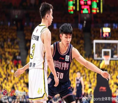 广东男篮离队第一人！21岁后卫试训南京队，因死亡缠绕赵继伟出名