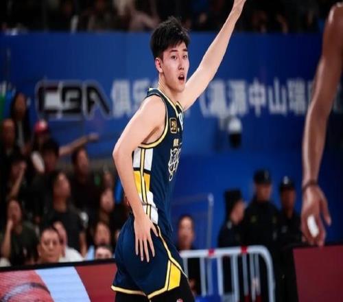 正式确定！国字号后卫离开广东宏远，加入南京同曦