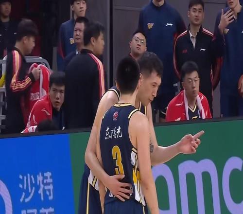 不是胡金秋！广东队迎来补强内线机会，“加强版王少杰”要来了