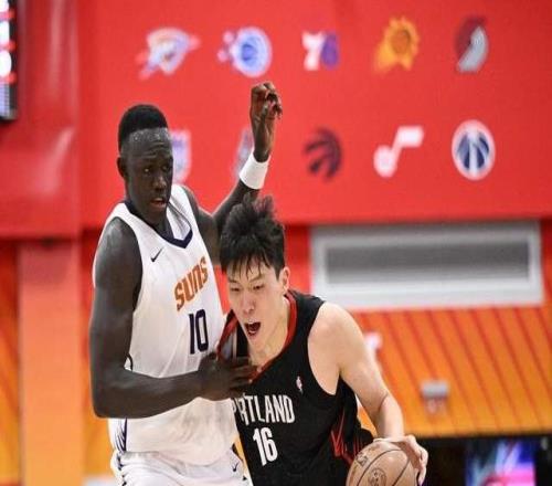 将缺席第二战！杨瀚森因病将休息首秀发挥出色砍12+9+4