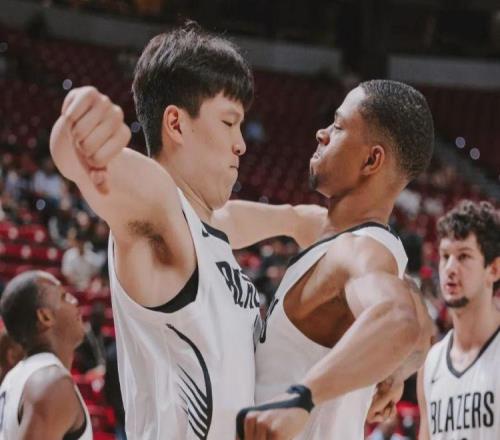18+10+5！杨瀚森爆发！NBA生涯最强一扣