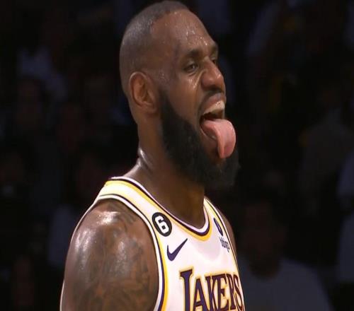 绷不住了！41岁詹姆斯去向迟迟未定，NBA赛程组竟成最大受害者