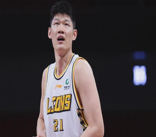 一觉醒来，上海引进胡金秋被叫停！杜锋爱将无缘回归宏远，山西签新小外