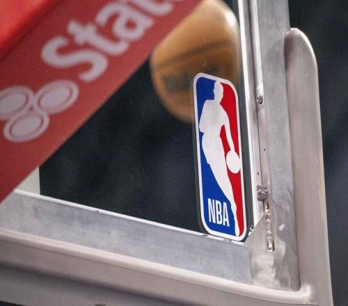好消息，湖人队前东家巴斯家族成员拟通过新项目重返NBA领域