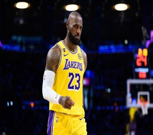 NBA传闻：开拓者队正试图签下勒布朗詹姆斯