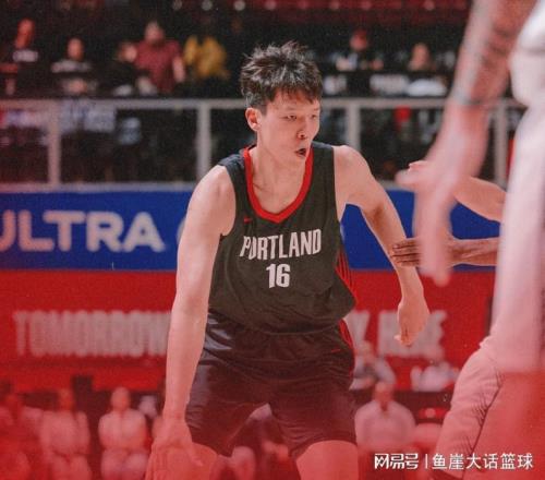 掘金无缘逆转！杨瀚森13分4封盖，西尔斯26+3，开拓者7人得分上双
