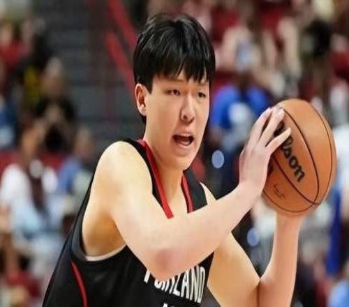 杨瀚森3场夏联全数据出炉，5犯规背后藏着大惊喜，媒体人一针见血