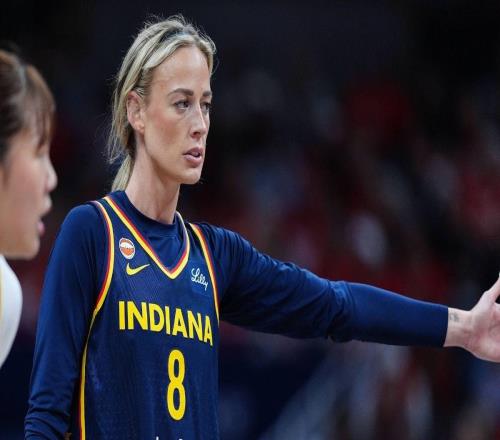 “如何拯救农田”女篮球星用1个表情包发问，引NBA冠军反驳
