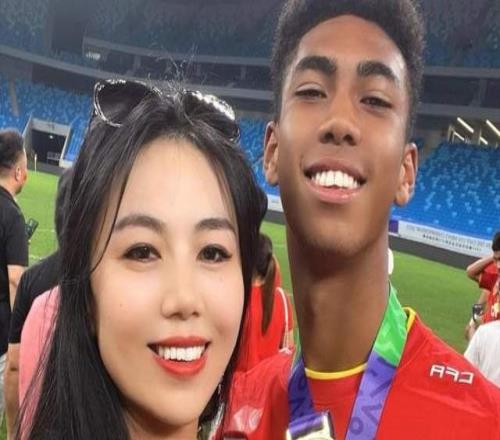 励志！18岁“小吾米提江”中超首秀一战成名：原本要踢中冠