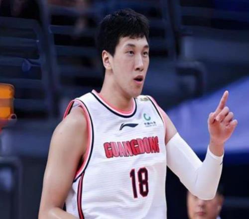 杜润旺3年顶薪加盟同曦，今夏已有6人离队，广东队加速重建