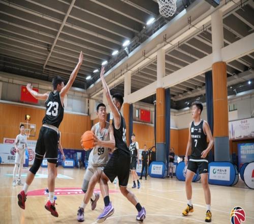 城市对决，燃动篮场2026少年CBA中国人寿全国挑战赛青岛赛区城市赛火热开赛