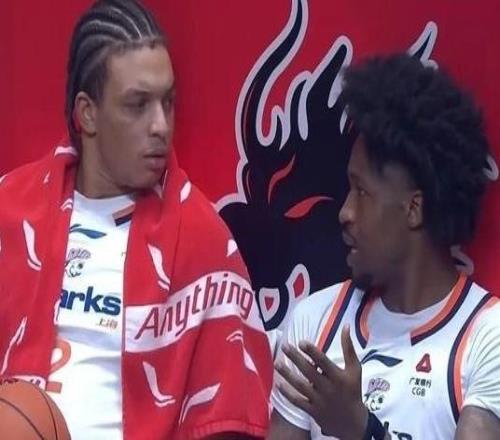 欧媒：多家欧洲俱乐部有意洛夫顿但他在CBA年薪约200万美元